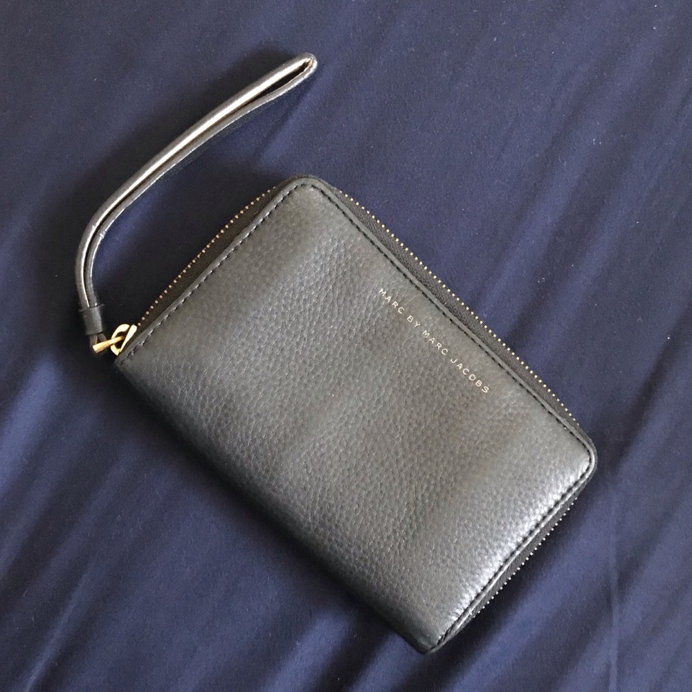 Marc Jacobs wristlet